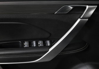 Подержанный автомобиль Geely Atlas Pro 2023 года (20 фото)