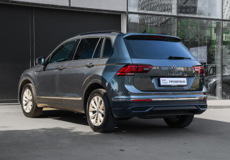 Подержанный автомобиль Volkswagen Tiguan 2021 года (6 фото)