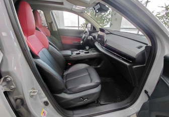 Подержанный автомобиль Changan CS55PLUS 2024 года (16 фото)