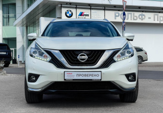 Подержанный автомобиль Nissan Murano Suv 2019 года (2 фото)