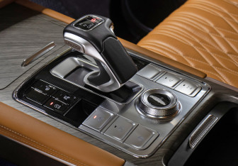 Подержанный автомобиль Tank 500 2023 года (18 фото)