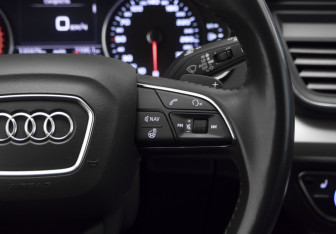Подержанный автомобиль Audi Q5 2020 года (16 фото)