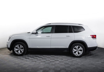 Подержанный автомобиль Volkswagen Teramont 2018 года (8 фото)