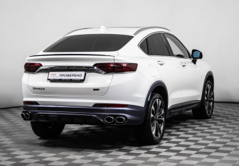 Подержанный автомобиль Geely Tugella 2022 года (5 фото)