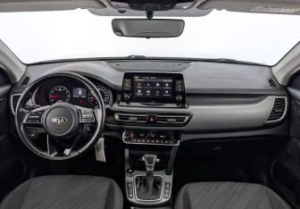 Подержанный автомобиль Kia Seltos 2021 года (14 фото)