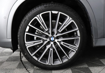Новый BMW X1 2025 (9 фото)