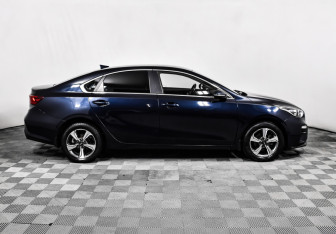 Подержанный автомобиль Kia Cerato Sedan 2018 года (4 фото)
