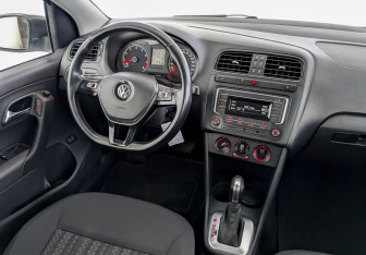 Подержанный автомобиль Volkswagen Polo Sedan 2019 года (28 фото)