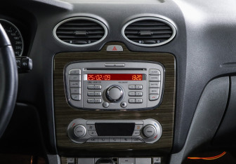 Подержанный автомобиль Ford Focus Wagon 2008 года (11 фото)