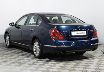 Подержанный автомобиль Nissan Teana 2006 года (24 фото)