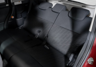 Подержанный автомобиль Toyota Tank 2018 года (10 фото)