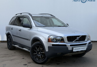 Подержанный автомобиль Volvo XC90 2005 года (3 фото)