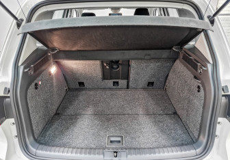 Подержанный автомобиль Volkswagen Tiguan 2013 года (10 фото)