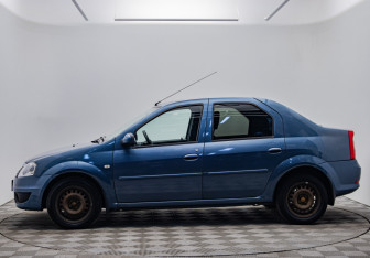 Подержанный автомобиль Renault Logan Sedan 2010 года (8 фото)