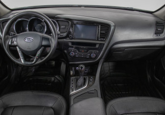 Подержанный автомобиль Kia Optima Sedan 2011 года (13 фото)