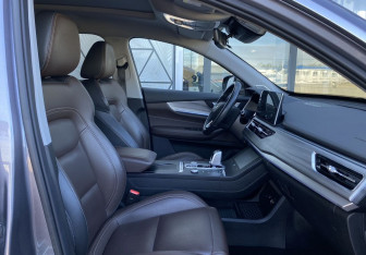 Подержанный автомобиль Chery Tiggo 8 Pro 2022 года (26 фото)