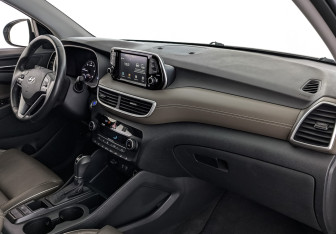 Подержанный автомобиль Hyundai Tucson 2020 года (13 фото)