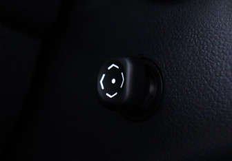 Подержанный автомобиль Lexus LX 2015 года (26 фото)