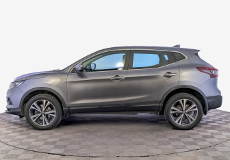 Подержанный автомобиль Nissan Qashqai 2021 года (8 фото)