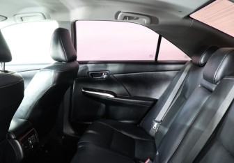 Подержанный автомобиль Toyota Camry Sedan 2016 года (10 фото)