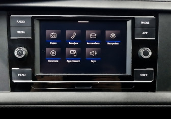 Подержанный автомобиль Volkswagen Caravelle 2021 года (16 фото)