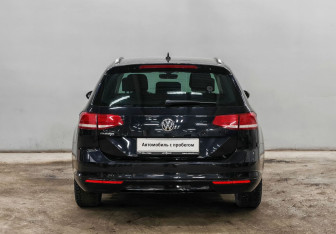Подержанный автомобиль Volkswagen Passat Wagon 2019 года (6 фото)