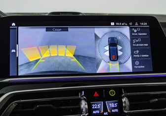 Подержанный автомобиль BMW X7 2019 года (22 фото)