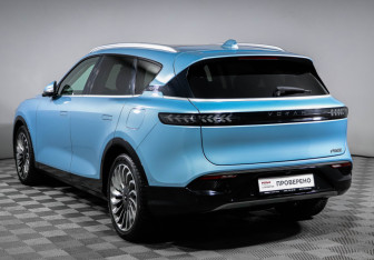 Подержанный автомобиль Voyah Free 2023 года (7 фото)