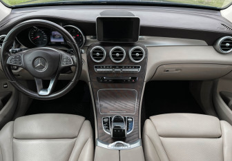 Подержанный автомобиль Mercedes-Benz GLC Coupe 2017 года (12 фото)