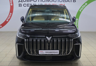 Подержанный автомобиль Voyah Dream 2023 года (2 фото)