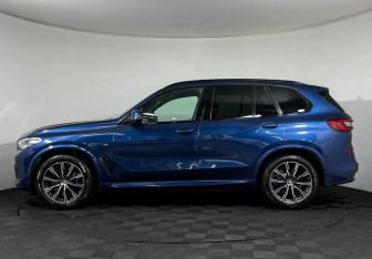 Подержанный автомобиль BMW X5 2019 года (5 фото)