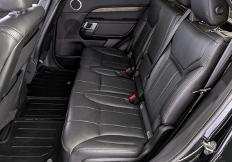 Подержанный автомобиль Land Rover Discovery 2017 года (18 фото)