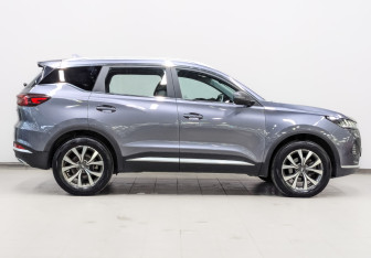 Подержанный автомобиль Chery Tiggo 7 Pro 2022 года (4 фото)