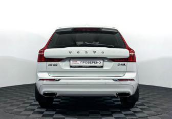 Подержанный автомобиль Volvo XC60 2019 года (6 фото)