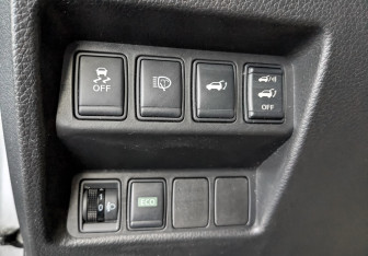 Подержанный автомобиль Nissan X-Trail 2015 года (28 фото)