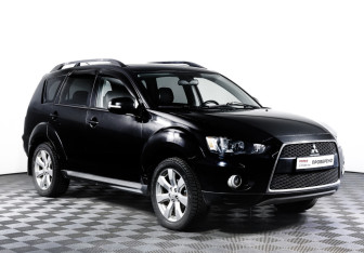 Подержанный автомобиль Mitsubishi Outlander 2011 года (3 фото)