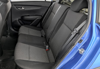 Подержанный автомобиль Kia Rio Hatchback 2019 года (12 фото)