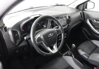 Подержанный автомобиль LADA (ВАЗ) XRAY 2018 года (9 фото)