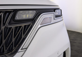 Подержанный автомобиль Kia Carnival 2021 года (11 фото)