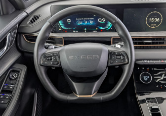 Подержанный автомобиль Exeed LX 2024 года (21 фото)