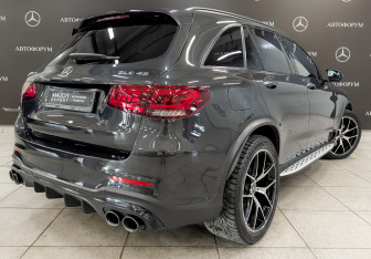 Подержанный автомобиль Mercedes-Benz GLC AMG 2020 года (5 фото)