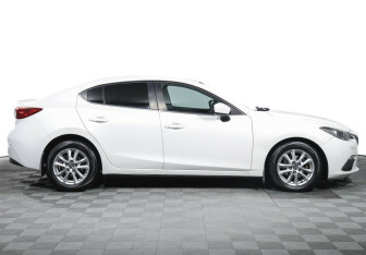 Подержанный автомобиль Mazda 3 Sedan 2016 года (4 фото)