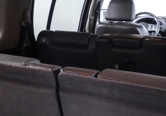 Подержанный автомобиль Nissan Pathfinder 2011 года (10 фото)