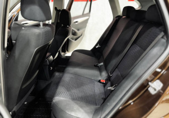 Подержанный автомобиль BMW X1 2013 года (20 фото)