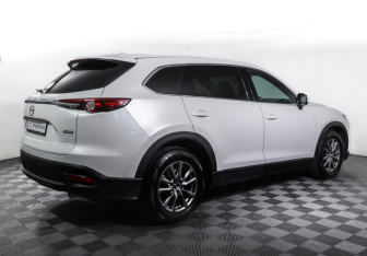 Подержанный автомобиль Mazda CX-9 2018 года (5 фото)