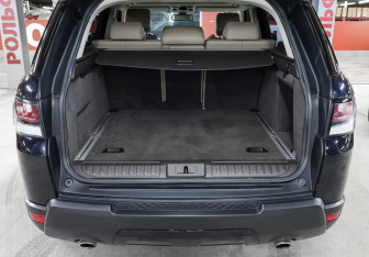 Подержанный автомобиль Land Rover Range Rover Sport 2013 года (10 фото)