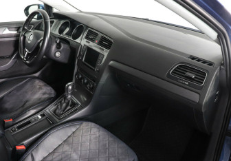Подержанный автомобиль Volkswagen Golf Hatchback 2014 года (5 фото)