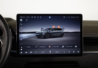 Подержанный автомобиль Zeekr 001 2023 года (15 фото)