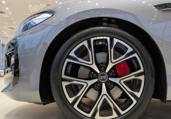 Новый Audi A5 Liftback 2025 (12 фото)