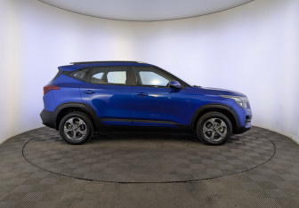 Подержанный автомобиль Kia Seltos 2022 года (4 фото)